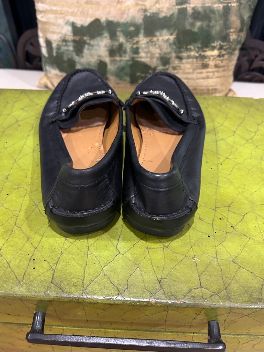 Coach - 8.5B Black Leather Women's Moccasin Loafers with Silver Bit Detail - Picture 3 of 4